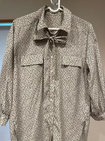 미니 꽃무늬 보타이 긴팔 셔츠 사이즈 38