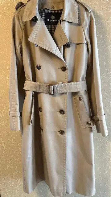 베이지 트렌치코트 벨트 포함