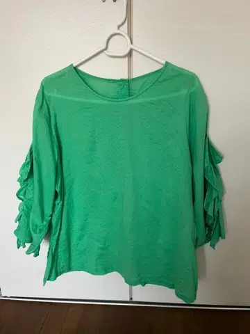 [ 새상품급 ] Rie Miller 리에밀러 소매 프릴 블라우스