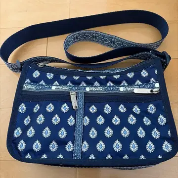 네이비 페이즐리 무늬 숄더백