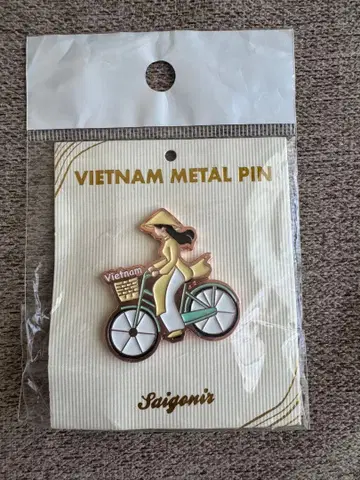 베트남 핀 배지 자전거 아오자이