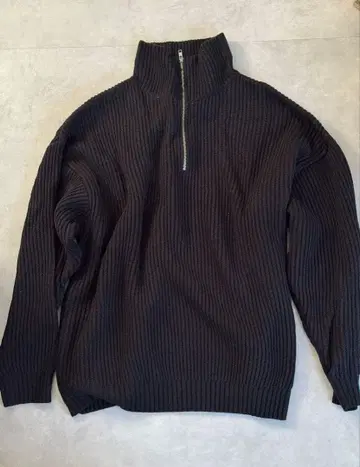 프릭스스토어 블랙 리브 하이넥 스웨터 L 사이즈