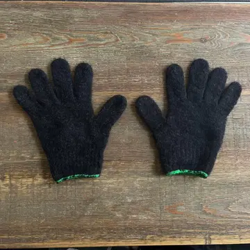 TEMBEA 블랙 울 장갑