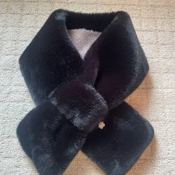 마리쿠아 퍼 머플러