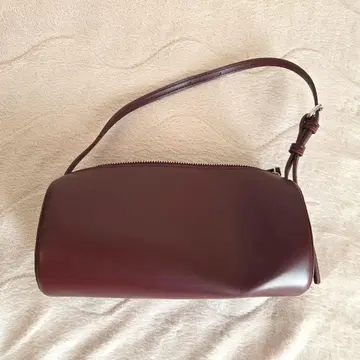 슬로브 이에나 핸드백