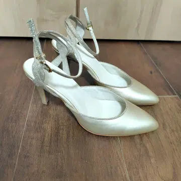 [ 새상품급 ] AIMER 골드 하이힐