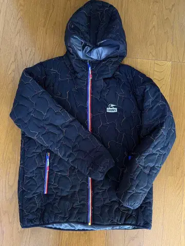 CHUMS 퀼팅 후드 부착 다운 자켓