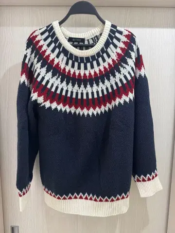 나노 유니버스 노르딕 무늬 스웨터