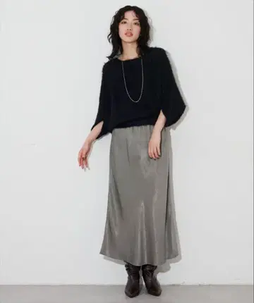 새상품 LARUTA 매트 새틴 낙하감 바이어스 롱 스커트 그레이 L