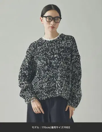 볼륨 슬리브 니트 FREE 사이즈 블랙 화이트