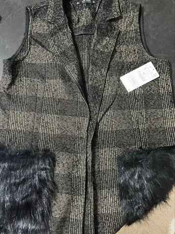 ZARA BASIC 체크 무늬 퍼 베스트