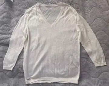 Mademoiselle NON NON 화이트 V넥 린넨 긴팔