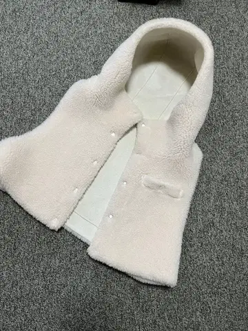 donna SPICCO 새상품급 페이크 무스탕