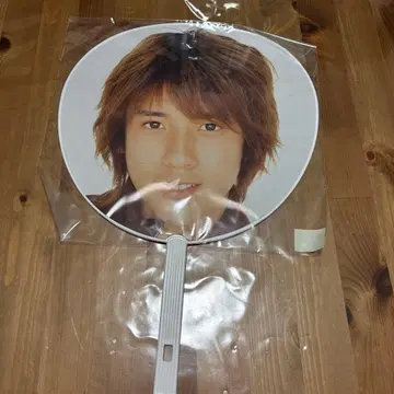 KAZUNARI 얼굴 사진 부채