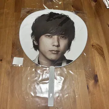 카즈나리 니노미야 부채