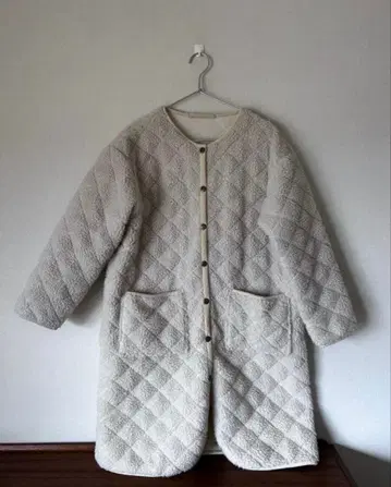 사만사 모스모스 퀼팅 보아 자켓