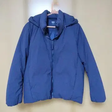 유니클로 네이비 후드 부착 다운 자켓