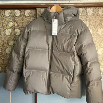 미사용 새상품 유니클로 심리스 다운 파카