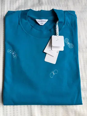 미나 페르호넨 긴팔 티셔츠 미사용 새상품