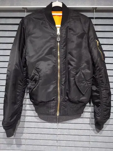 [ 미사용 ] ALPHA INDUSTRIES MA-1 플라이트 자켓 블랙