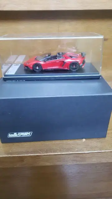람보르기니 Aventador Superveloce Roadster