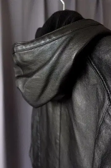 무료배송 익명 배송 AKM 가죽 후드티