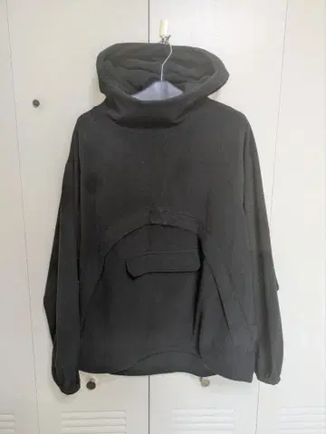 마우트리 콘테일러 MT1609 사이즈 46 2024 컬렉션