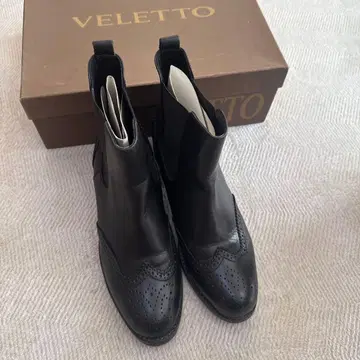 VELETTO 블랙 가죽 부츠