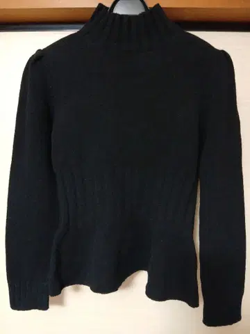 토마츠 하이넥 스웨터