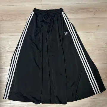 아디다스 새틴 롱 스커트