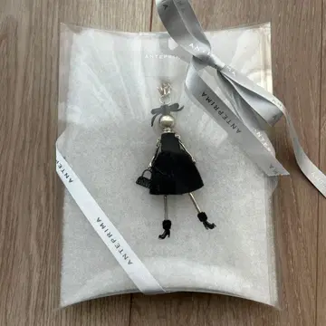 [ 미사용 ] ANTIPRIMA 인형형 키링 블랙