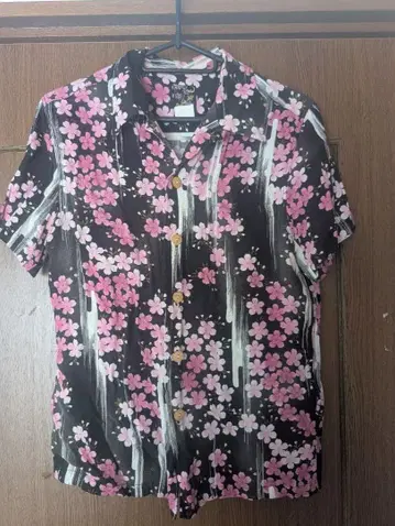 oniwasoto used 벚꽃 패턴 반팔 하와이안 셔츠