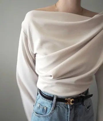 LAULEN 드레이프 와이드 플레어 슬리브 상의