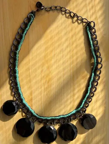 23구 블랙 스톤 목걸이