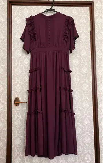 MIELIINVARIANT Petal Tiered Frill Dress