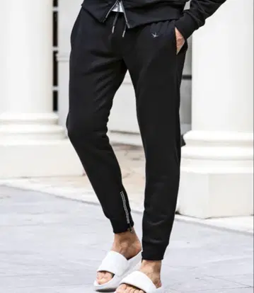 1PIU1UGUALE3 RELAX 맨투맨 조거 팬츠