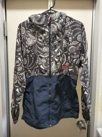 CHUMS 후드 자켓 패턴 M 사이즈