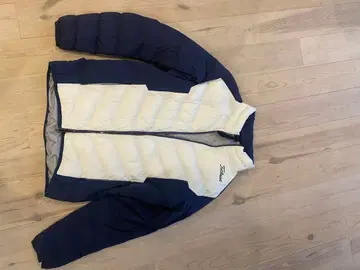 [ 거의 미사용 ] 타이틀리스트 다운 자켓 네이비와 화이트