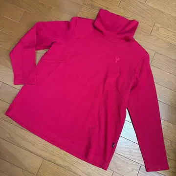 토피즈 핑크 터틀넥 스웨터 긴팔