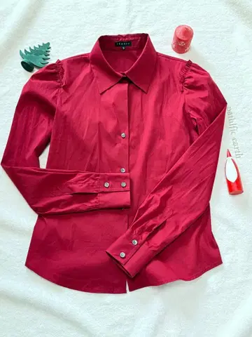 새상품급 theory 빨간색 퍼프 슬리브 블라우스 사이즈 2