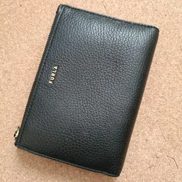 FURLA 블랙 가죽 접이식 지갑