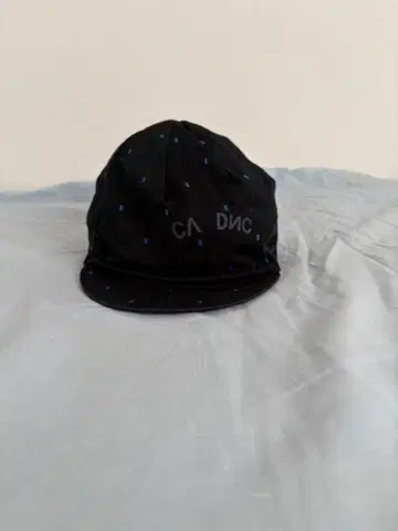 Cadence 블랙 도트 패턴 사이클 캡