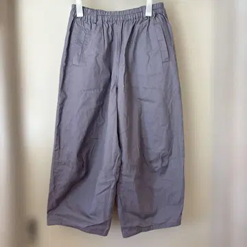 그레이 와이드 실루엣 캐주얼 팬츠