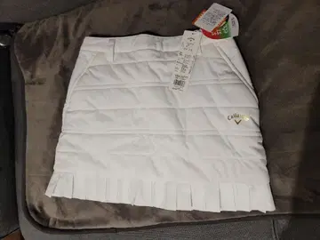 캘러웨이 화이트 퀼팅 스커트