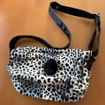Secret 레오파드 무늬 숄더백