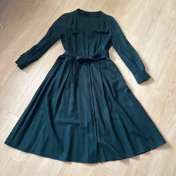 ANA I 다크 그린 앞 버튼 9부 소매 울 원피스