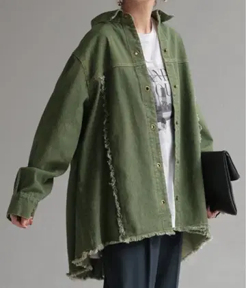 HUG.U 백 플리츠 데님 셔츠