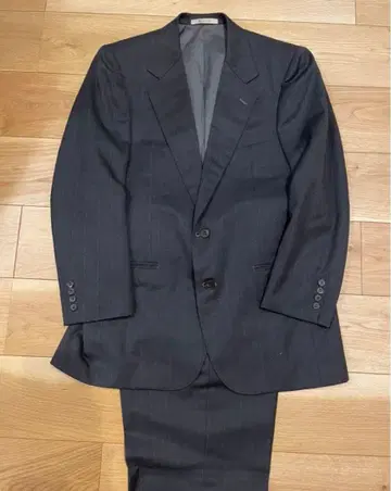 Aquascutum 수트 셋업 네이비 스트라이프 A6