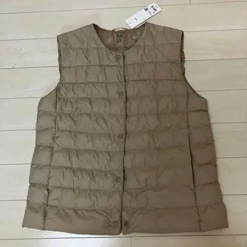 새상품 UNIQLO 퍼프 테크 컴팩트 베스트 XL