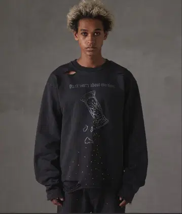 큐빅 디자인 그래픽 데미지 맨투맨 풀오버 grancy